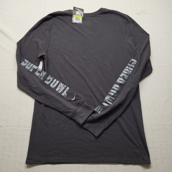 New LA Rams Nike Dri Fit T Shirt Mens Medium/Small Gray Graphic NFL Sports Logo - Picture 11 of 12